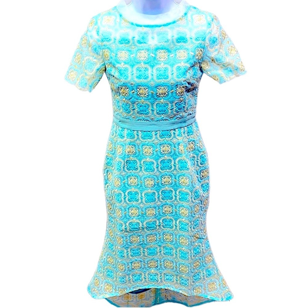 Metisu Mermaid Hem Embroidered Design Dress